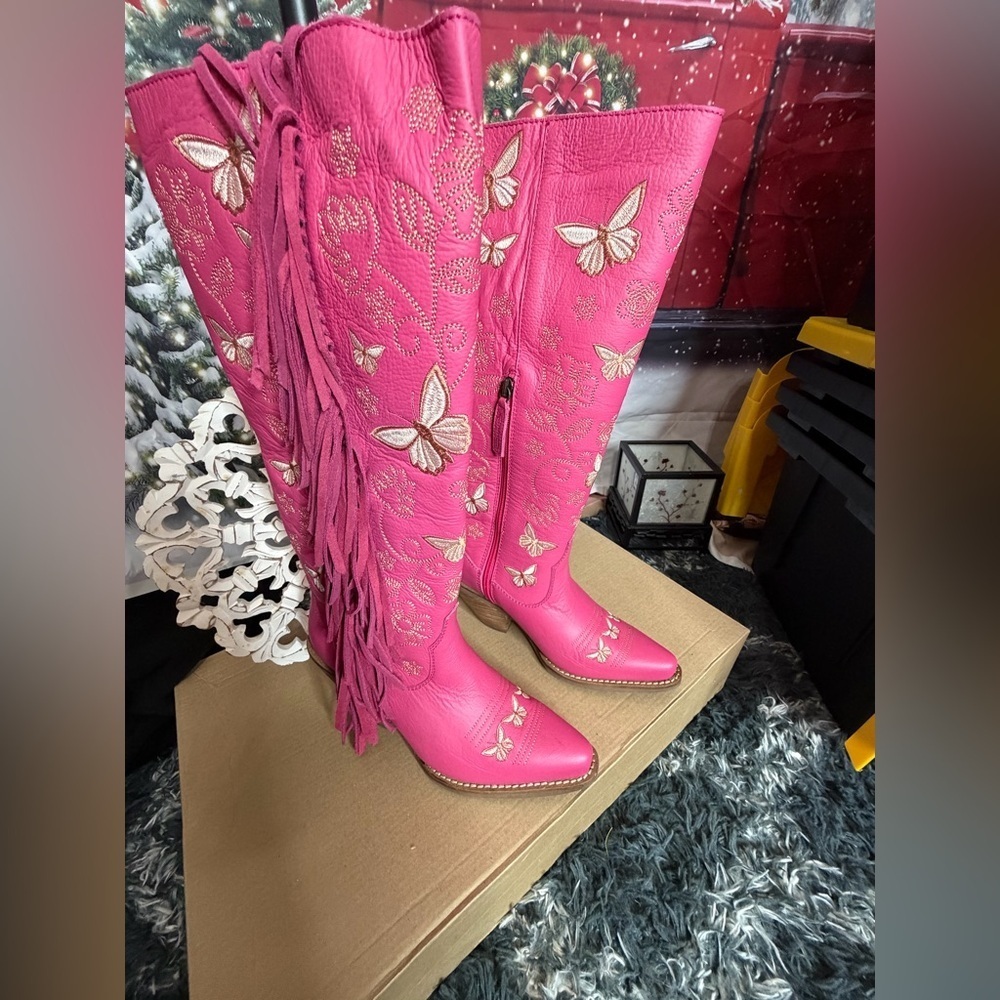 Dingo Retro Hot Pink Knee High Embroidered Leather Boots, Unreleased NWT Size 7 - Picture 3 of 16